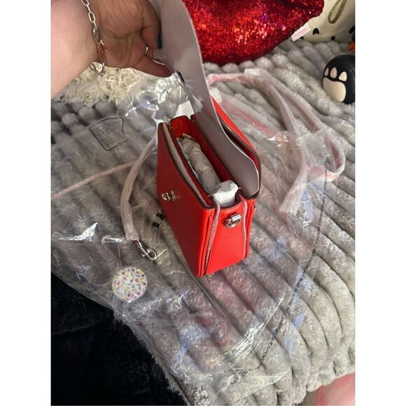 COACH | cassie cherry nwt red crossbody/shoulder bag/purse pocketbook handbag - Picture 6 of 16